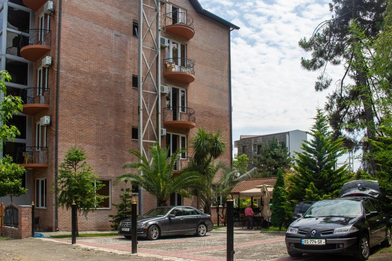 Hotel Evrazia Ureki Ngoại thất bức ảnh