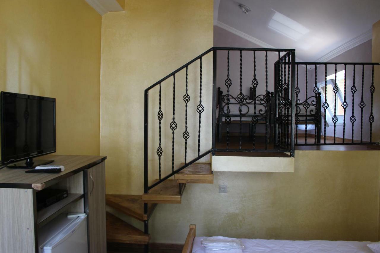 Hotel Evrazia Ureki Ngoại thất bức ảnh