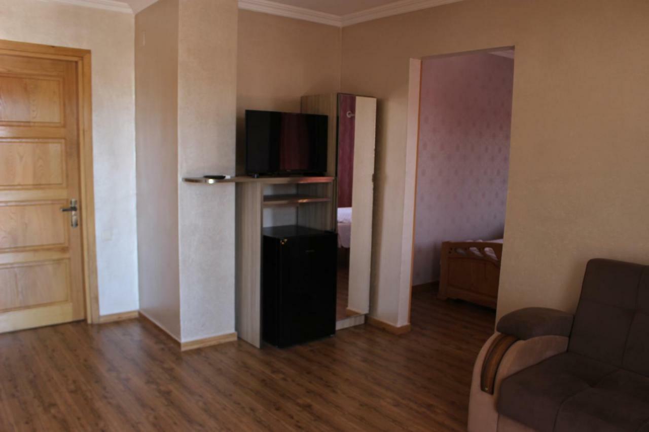 Hotel Evrazia Ureki Ngoại thất bức ảnh